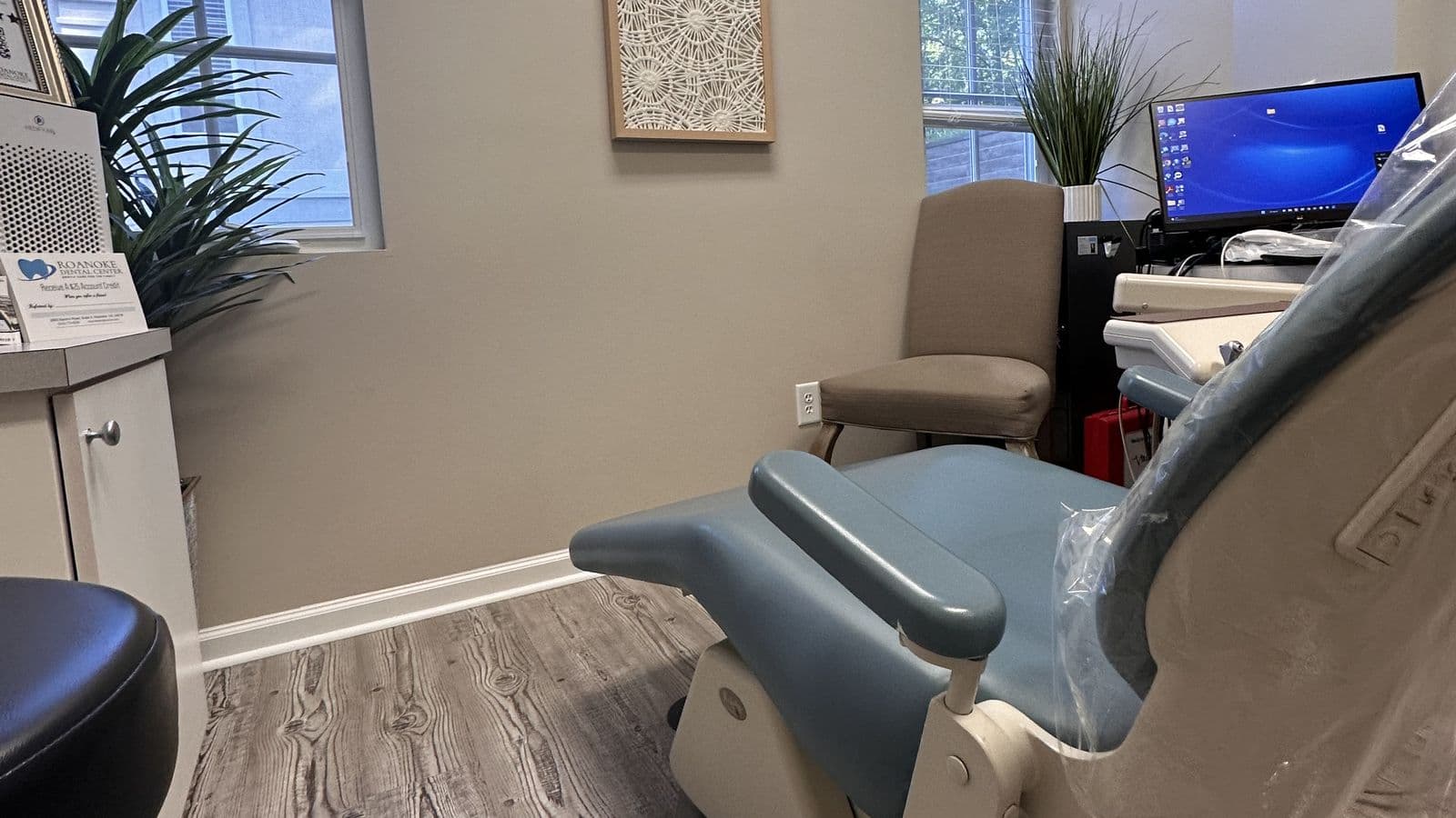 A treatment room with natural light at Roanoke Dental Center